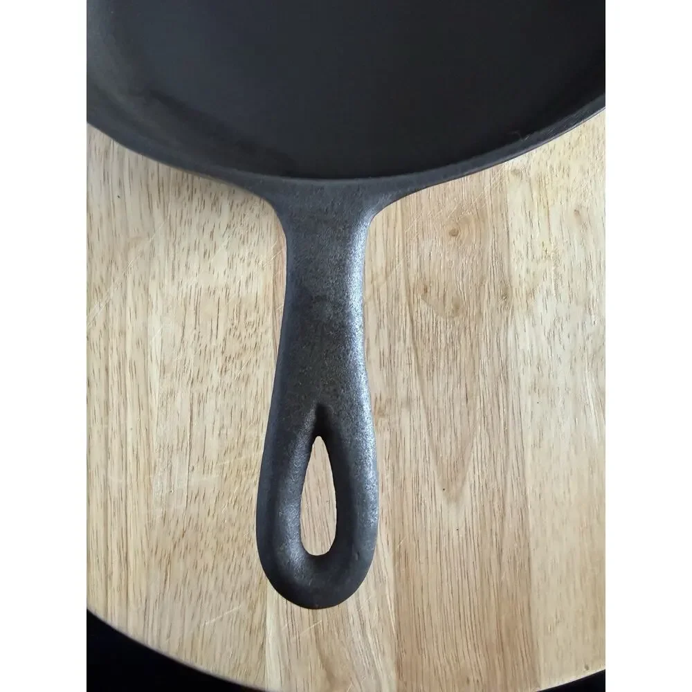 Vintage BSR No. 8 Cast Iron Skillet 10.5” Made in USA